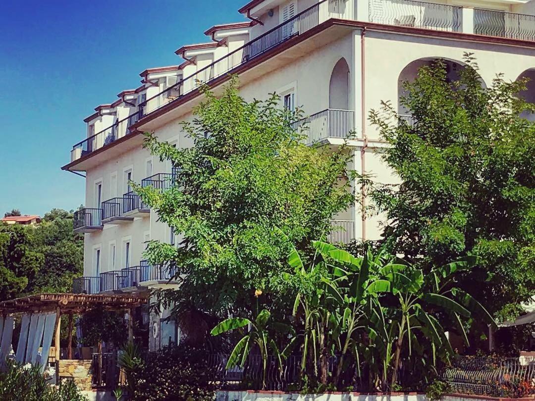 Hotel Garden Riviera Santa Maria di Castellabate Exterior foto